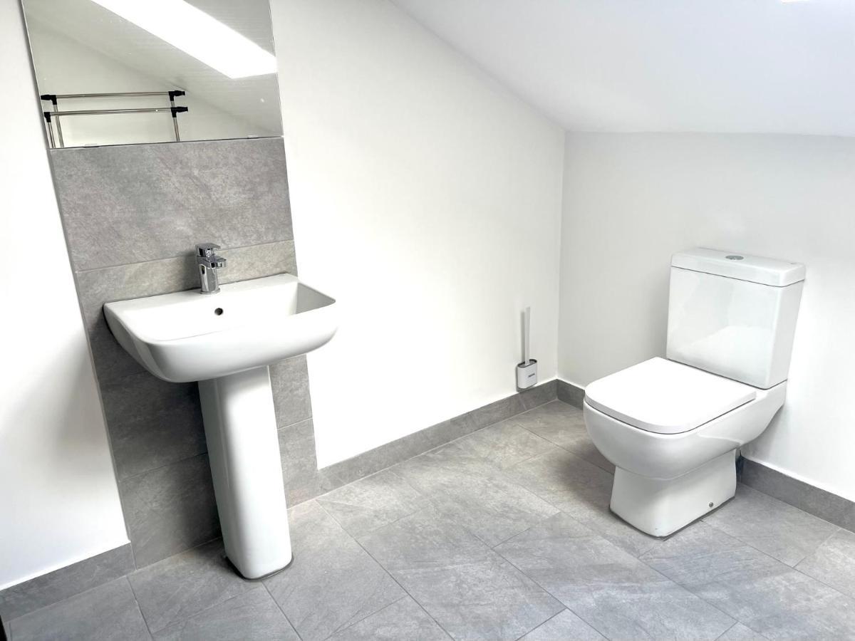 Entire Pinkapt - Free Parking - Up To 4 Guests - 3 Beds - Close To City Centre Μπέλφαστ Εξωτερικό φωτογραφία