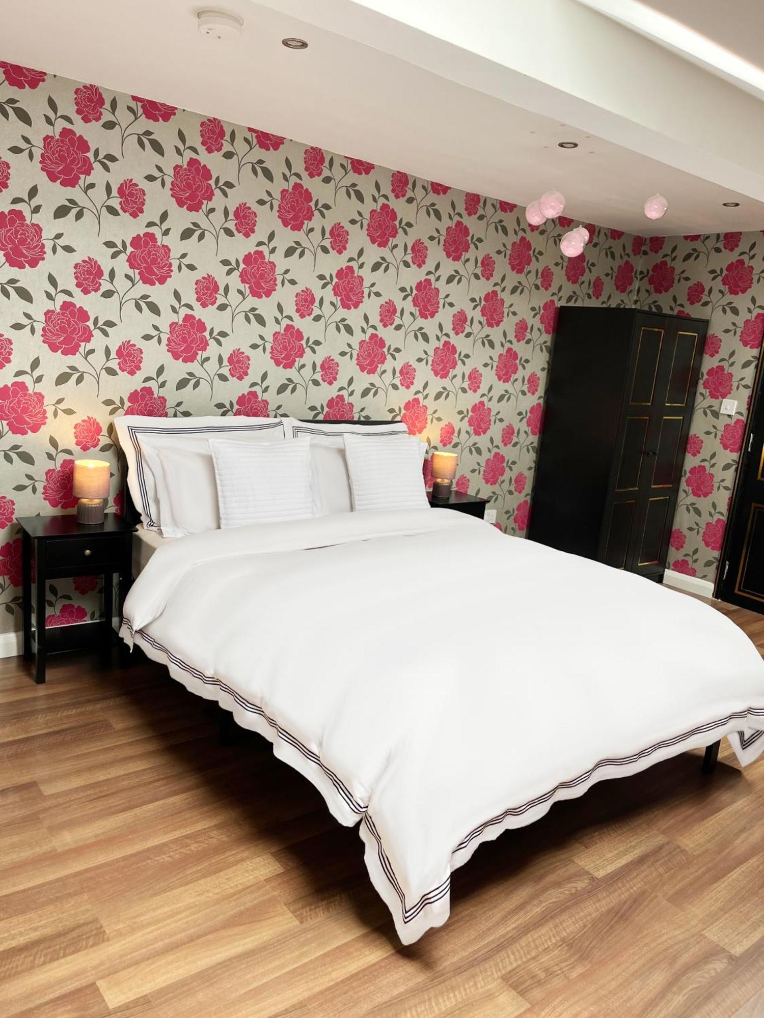 Entire Pinkapt - Free Parking - Up To 4 Guests - 3 Beds - Close To City Centre Μπέλφαστ Εξωτερικό φωτογραφία