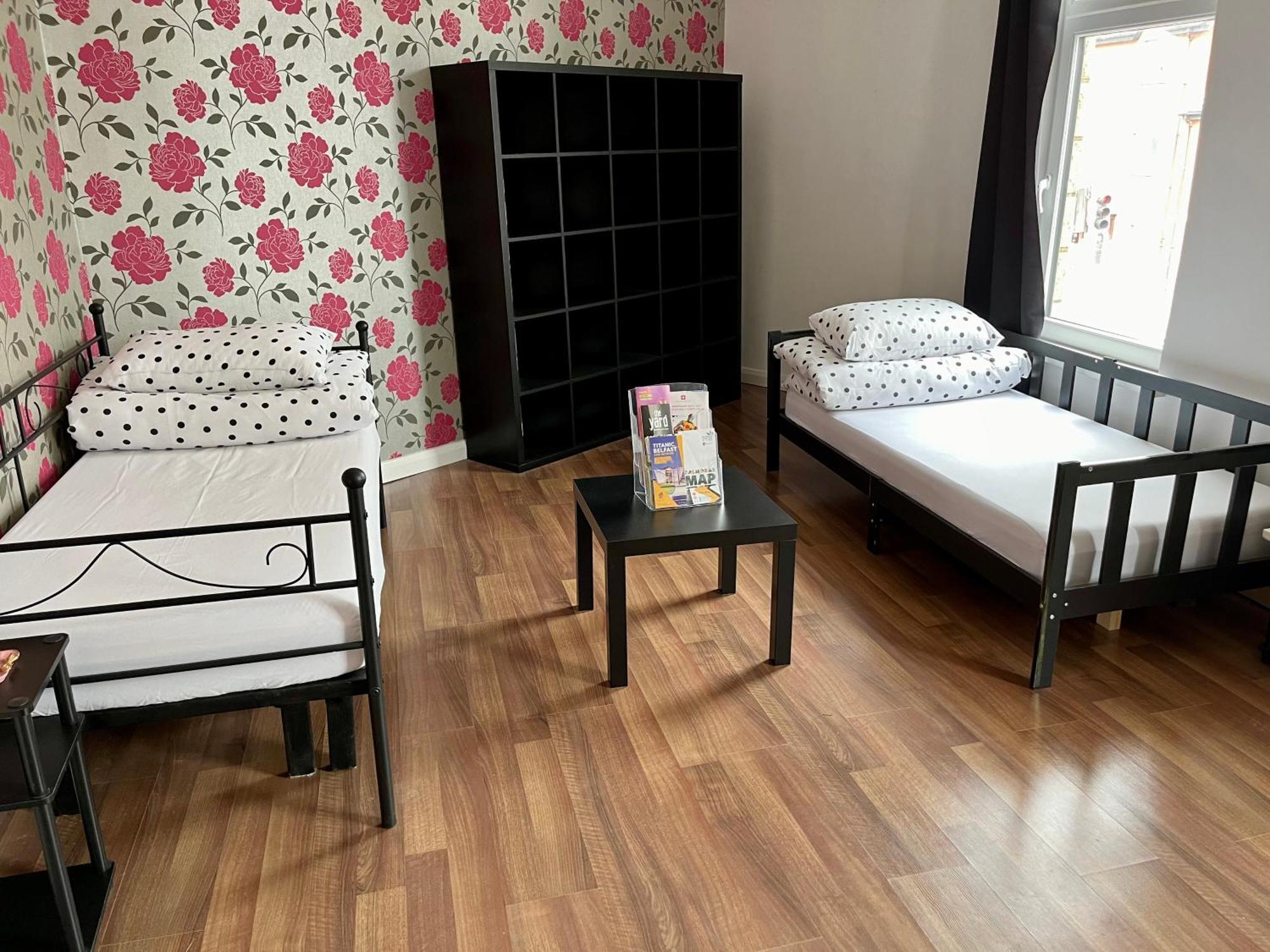 Entire Pinkapt - Free Parking - Up To 4 Guests - 3 Beds - Close To City Centre Μπέλφαστ Εξωτερικό φωτογραφία
